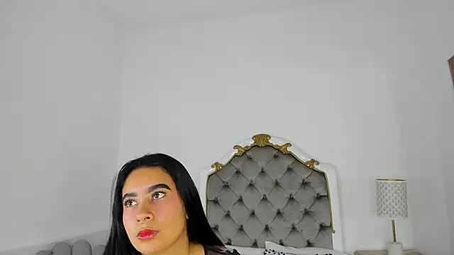 paulina lux online show from 02/07/26, 02:21