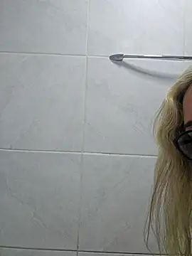 Snapshot of bellafortune69 chatting on 08/03/26, 05:17 bellafortune69 online show from 08/03/26, 05:17