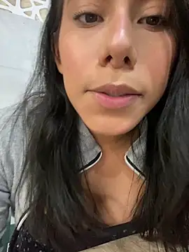 Snapshot of katerinnn99 chatting on 01/12/26, 02:33 katerinnn99 online show from 01/12/26, 02:33