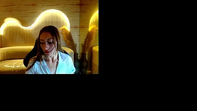 katalina r  online show from 05/20/26, 07:53