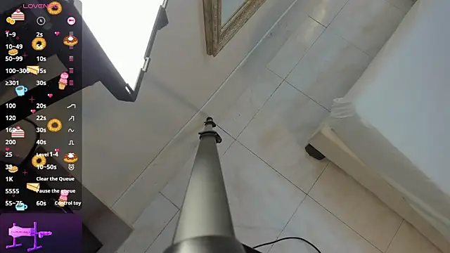 Miaaffox online show from 02/04/26, 07:31