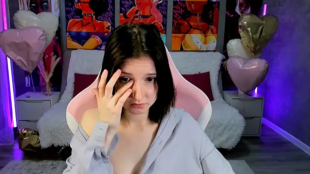 Snapshot of KikaOsterman chatting on 02/27/26, 11:54 KikaOsterman online show from 02/27/26, 11:54