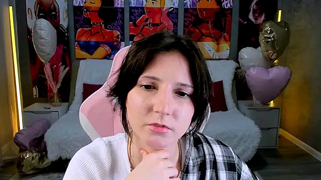 Snapshot of KikaOsterman chatting on 03/01/26, 12:07 KikaOsterman online show from 03/01/26, 12:07