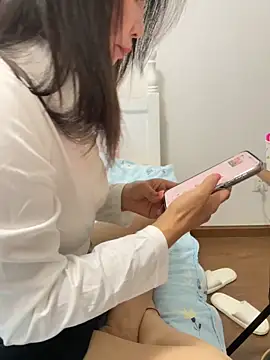 xiaoligirl online show from 04/21/26, 06:31