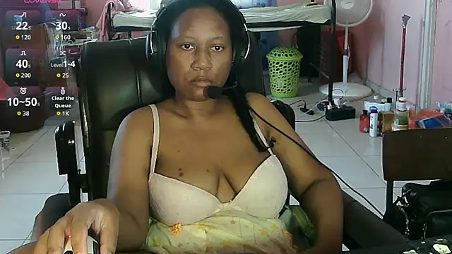 Snapshot of Eirondra_valeen chatting on 05/25/26, 01:06 Eirondra valeen online show from 05/25/26, 01:06
