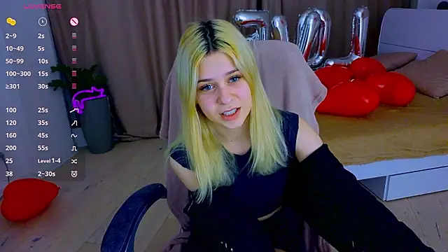 ApheliaStar online show from 02/07/26, 04:33