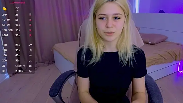 ApheliaStar online show from 04/10/26, 03:28