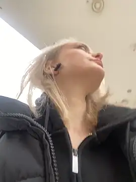 aka Blonde online show from 04/20/26, 06:05