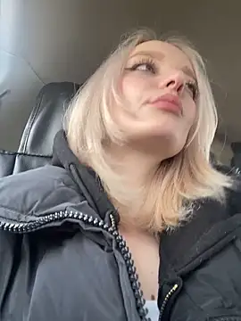 aka Blonde online show from 04/25/26, 07:22