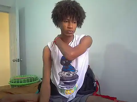 twink gabrielll online show from 02/06/26, 12:30