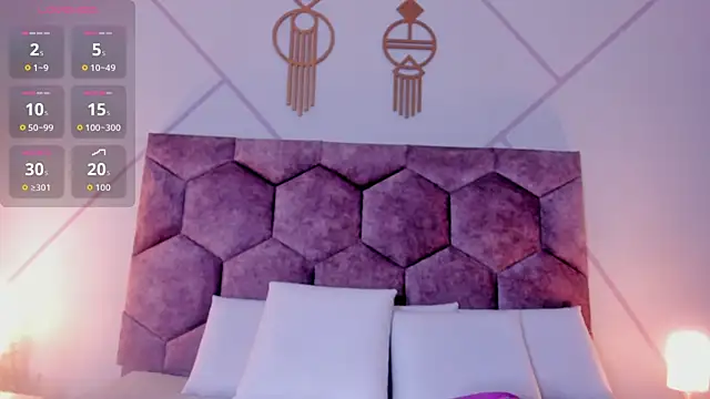 emily nova  online show from 04/08/26, 11:54