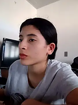 honeyhotgirl19 online show from 02/25/26, 07:34