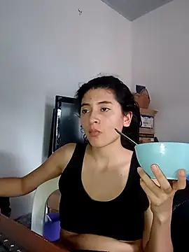 honeyhotgirl19 online show from 03/04/26, 08:59