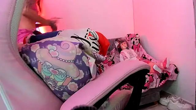 jenniferbodys online show from 04/10/26, 08:57