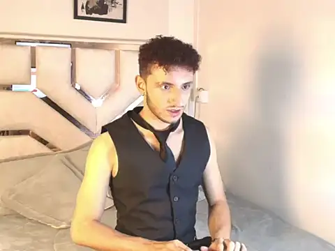 Curlystartt online show from 01/12/26, 01:49