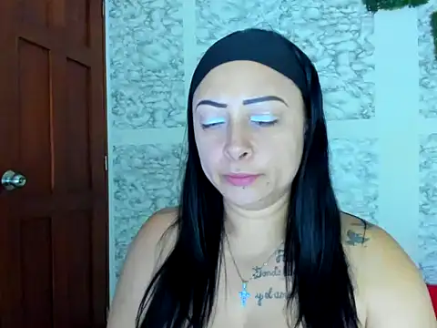 Snapshot of XXXStephanie_XXX chatting on 05/12/26, 10:51 XXXStephanie XXX online show from 05/12/26, 10:51