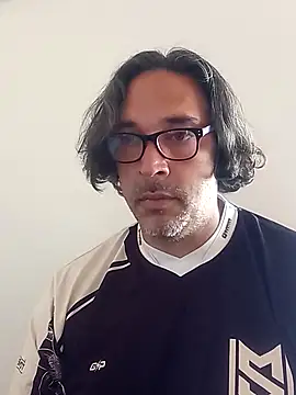 Snapshot of Big_vittollo chatting on 02/12/26, 02:23 Big vittollo online show from 02/12/26, 02:23