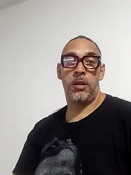 Snapshot of Big_vittollo chatting on 02/21/26, 02:56 Big vittollo online show from 02/21/26, 02:56