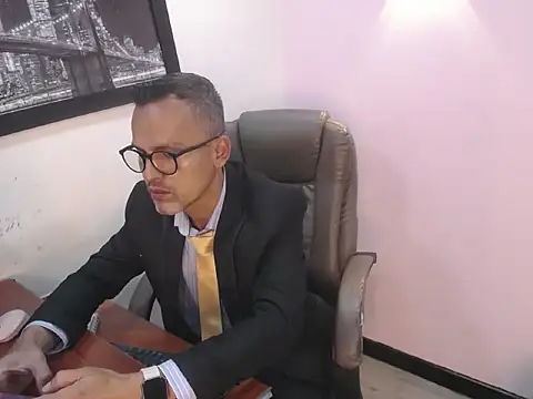 Oswalldo   online show from 02/11/26, 11:37