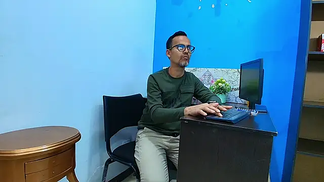 Oswalldo   online show from 03/02/26, 12:23