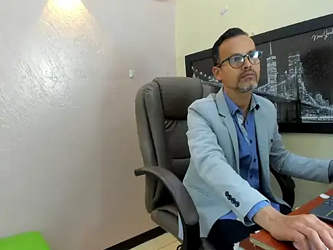 Oswalldo   online show from 03/10/26, 11:04