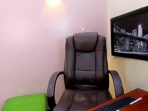 Oswalldo   online show from 03/16/26, 11:25