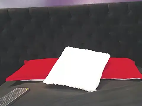 Oswalldo   online show from 03/25/26, 11:16