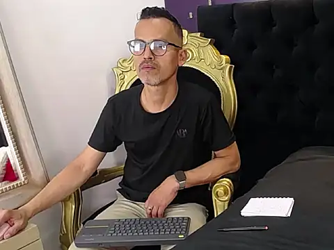 Oswalldo   online show from 03/26/26, 11:27