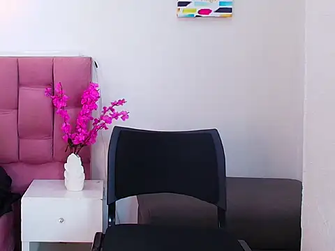 Oswalldo   online show from 03/28/26, 11:21