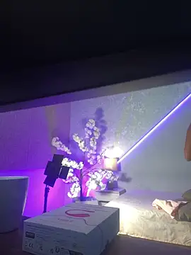 maaluh online show from 04/14/26, 04:02