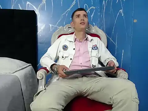 Iam Smith  online show from 02/10/26, 03:32