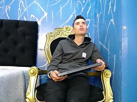 Iam Smith  online show from 02/17/26, 03:47