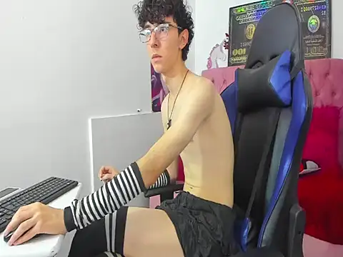 Syriussz online show from 01/13/26, 07:41