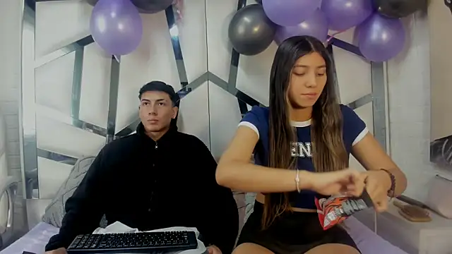 Snapshot of ScarlettAndLucas chatting on 02/04/26, 01:06 ScarlettAndLucas online show from 02/04/26, 01:06