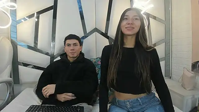 Snapshot of ScarlettAndLucas chatting on 02/23/26, 12:46 ScarlettAndLucas online show from 02/23/26, 12:46