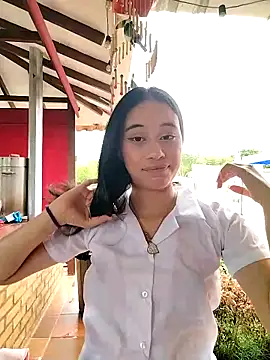 l0lita emi online show from 02/15/26, 05:09