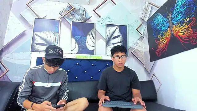 Roman cute online show from 01/11/26, 02:33