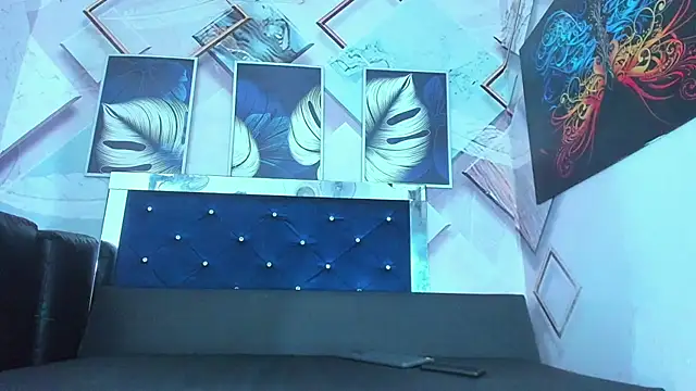 Roman cute online show from 01/12/26, 02:55