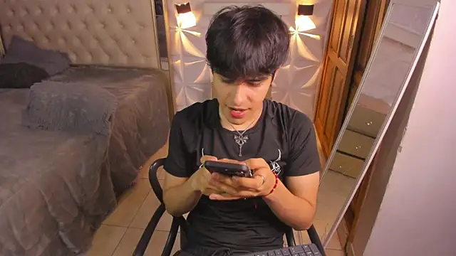 IamJuanJoc online show from 04/10/26, 03:56