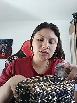 yessica gomez01 online show from 05/23/26, 12:09