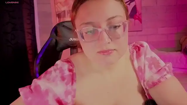 Mia Franklyn online show from 03/08/26, 01:36