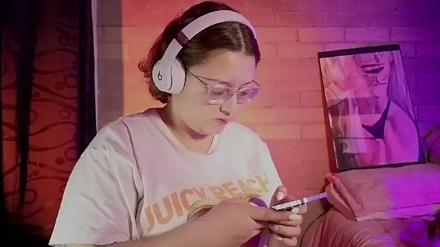 Mia Franklyn online show from 03/28/26, 12:54