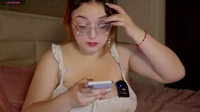 Mia Franklyn online show from 05/25/26, 10:16