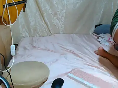 Snapshot of Hotties_Marie chatting on 02/03/26, 11:26 Hotties Marie online show from 02/03/26, 11:26