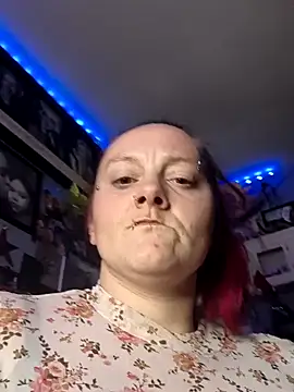 Snapshot of DisireAfterDark chatting on 02/08/26, 09:13 DisireAfterDark online show from 02/08/26, 09:13