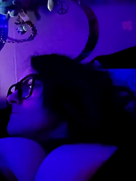 Snapshot of DisireAfterDark chatting on 02/23/26, 05:54 DisireAfterDark online show from 02/23/26, 05:54