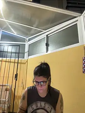 Snapshot of onfire-azulita chatting on 04/14/26, 12:38 onfire-azulita online show from 04/14/26, 12:38