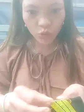 jjennyyy online show from 02/14/26, 08:22