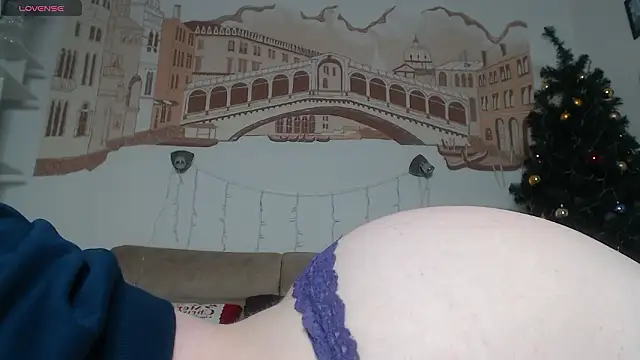 Secret Emma online show from 01/16/26, 12:42