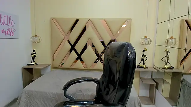 Anyelo Twink online show from 02/04/26, 01:50